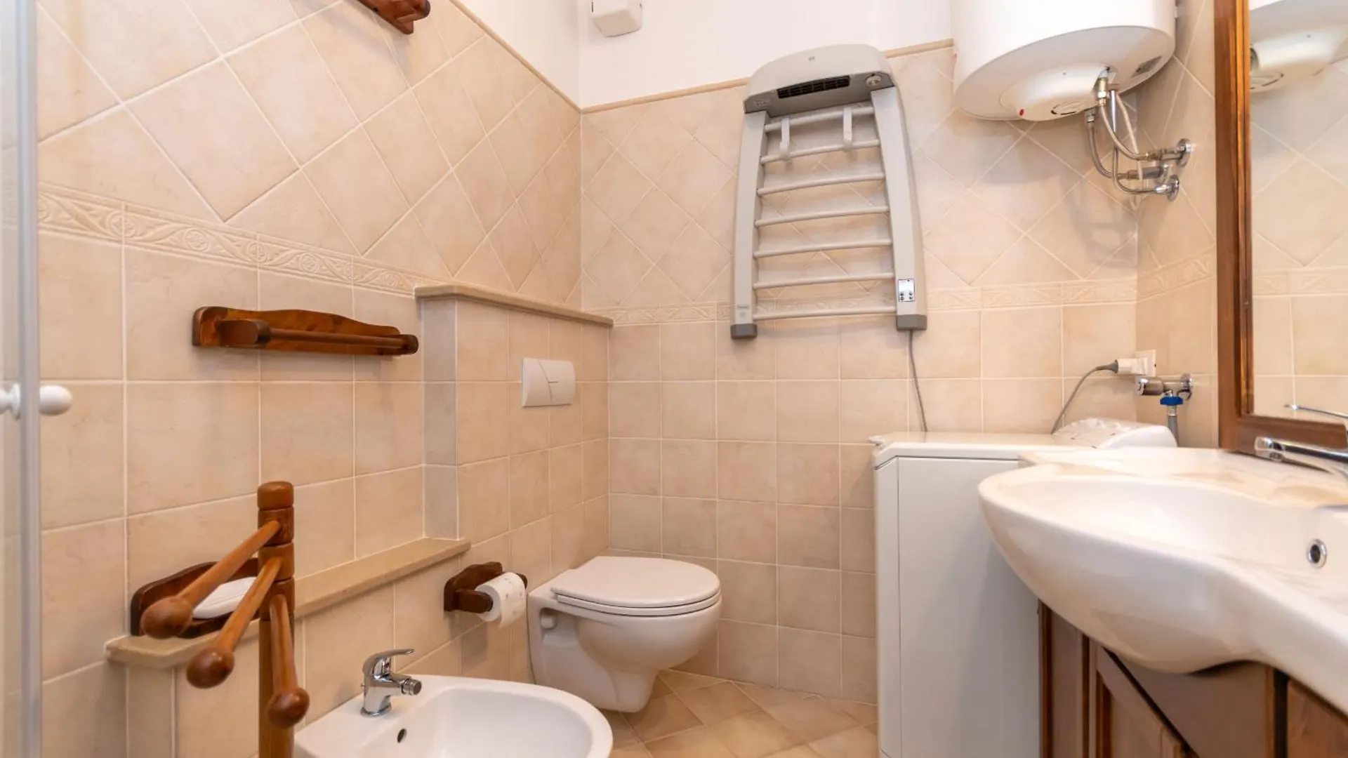 Suite Monte Pelsa Alleghe Apartment