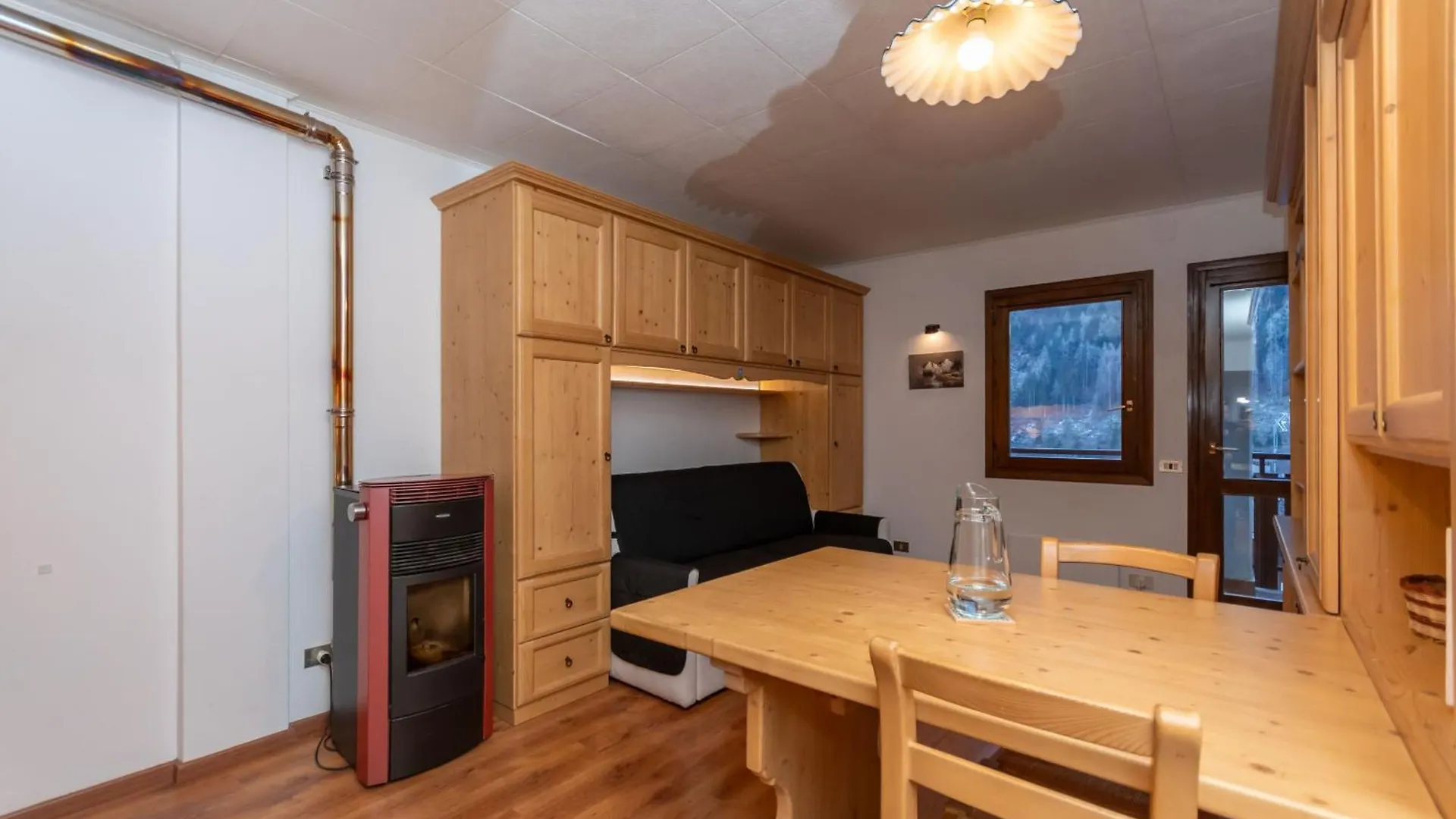 Suite Monte Pelsa Alleghe Apartment